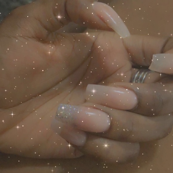 Meet your Posher, Kemi - Picture 1 of 1